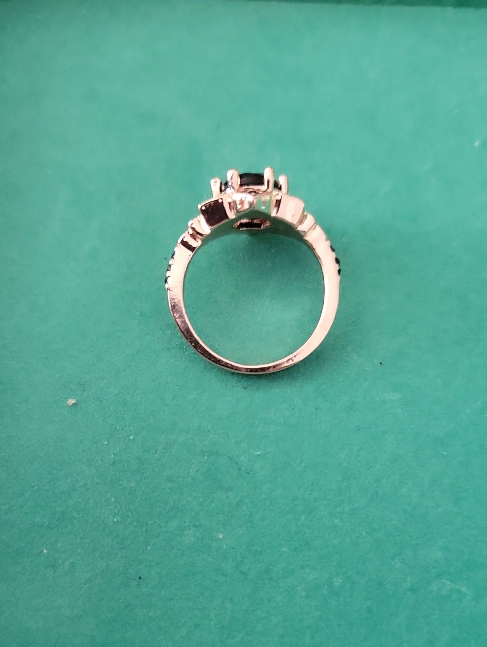 Elegant Rose Gold Black Gemstone Filigree Ring size 6